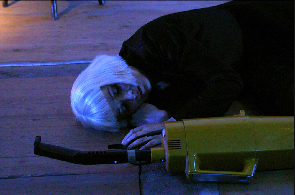 Die Zahl der Liebe ist drei - Claudia Meyer - Deutsches Nationaltheater Weimar - Bild